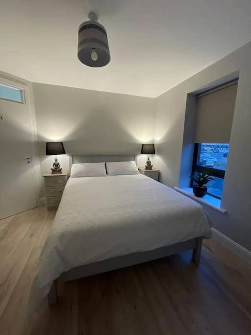 Entire Apartment , Centre Carrick on Shannon Exterior foto
